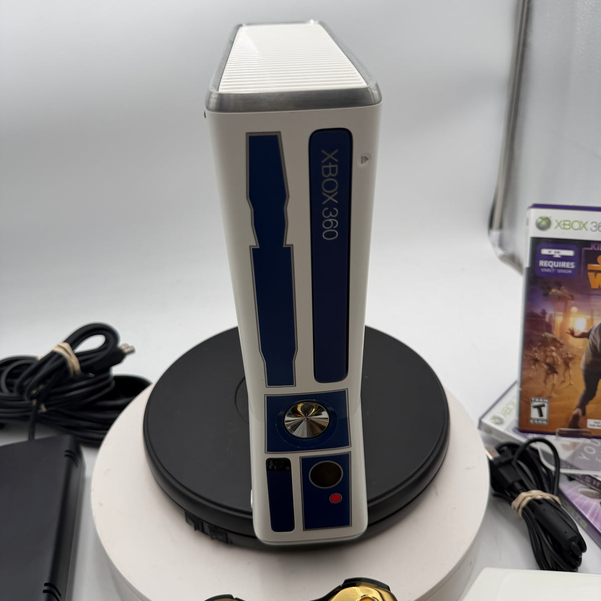 Microsoft Xbox 360 S Star Wars R2-D2 Limited Edition 320GB Kinect Bundle