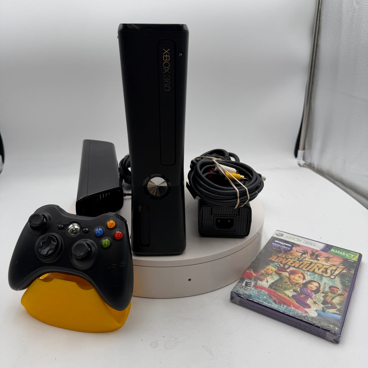 Microsoft Xbox 360 S (1439) 2010 Console Black READ