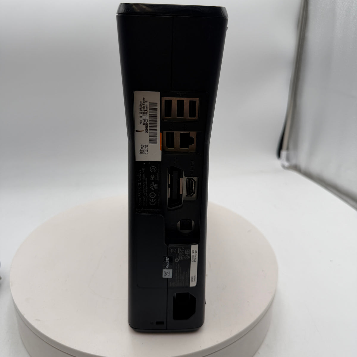 Microsoft Xbox 360 S (1439) 2010 Console Black READ