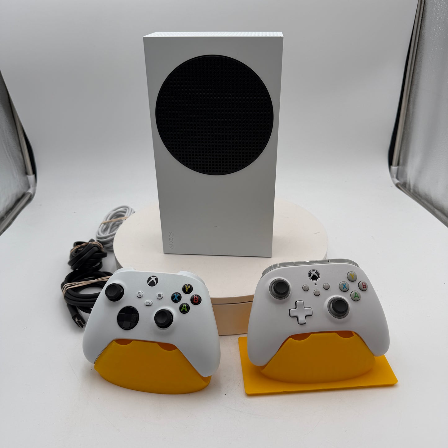 Microsoft Xbox Series S (1883) White with 2 Controllers