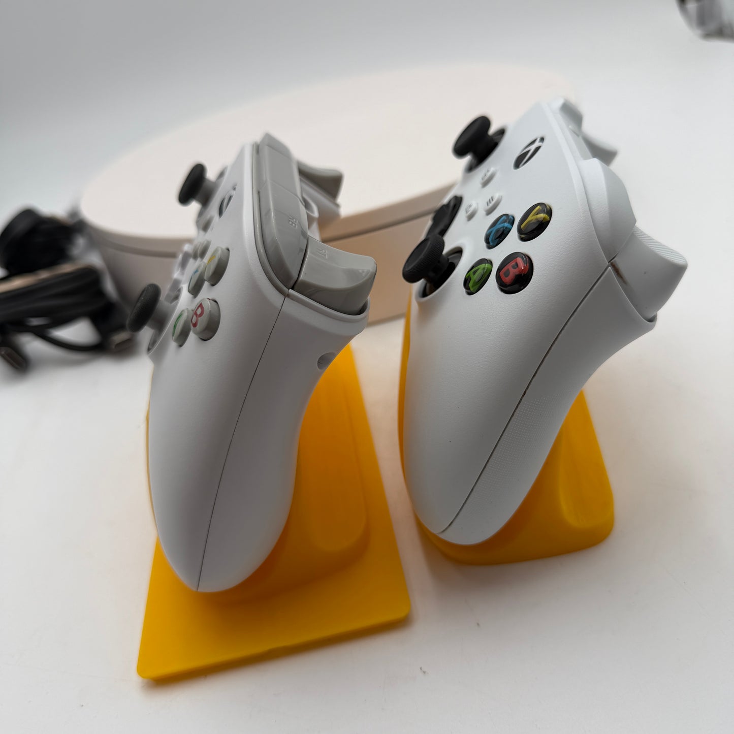 Microsoft Xbox Series S (1883) White with 2 Controllers
