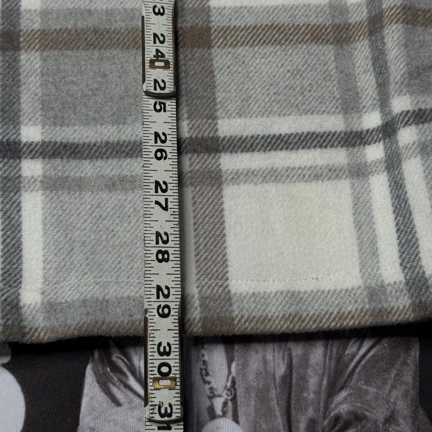 NWT GUESS Heavyweight Long Sleeve Button Up Muller Plaid sz L Overnight Oats