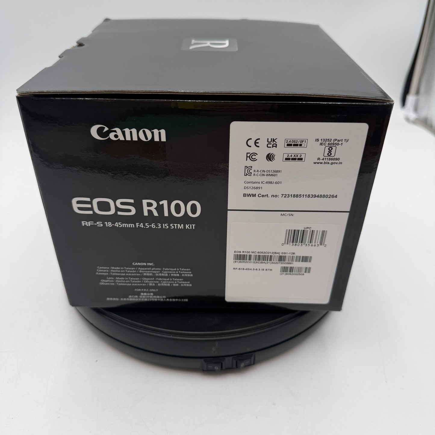New Canon EOS R100 Digital Camera Kit - Black