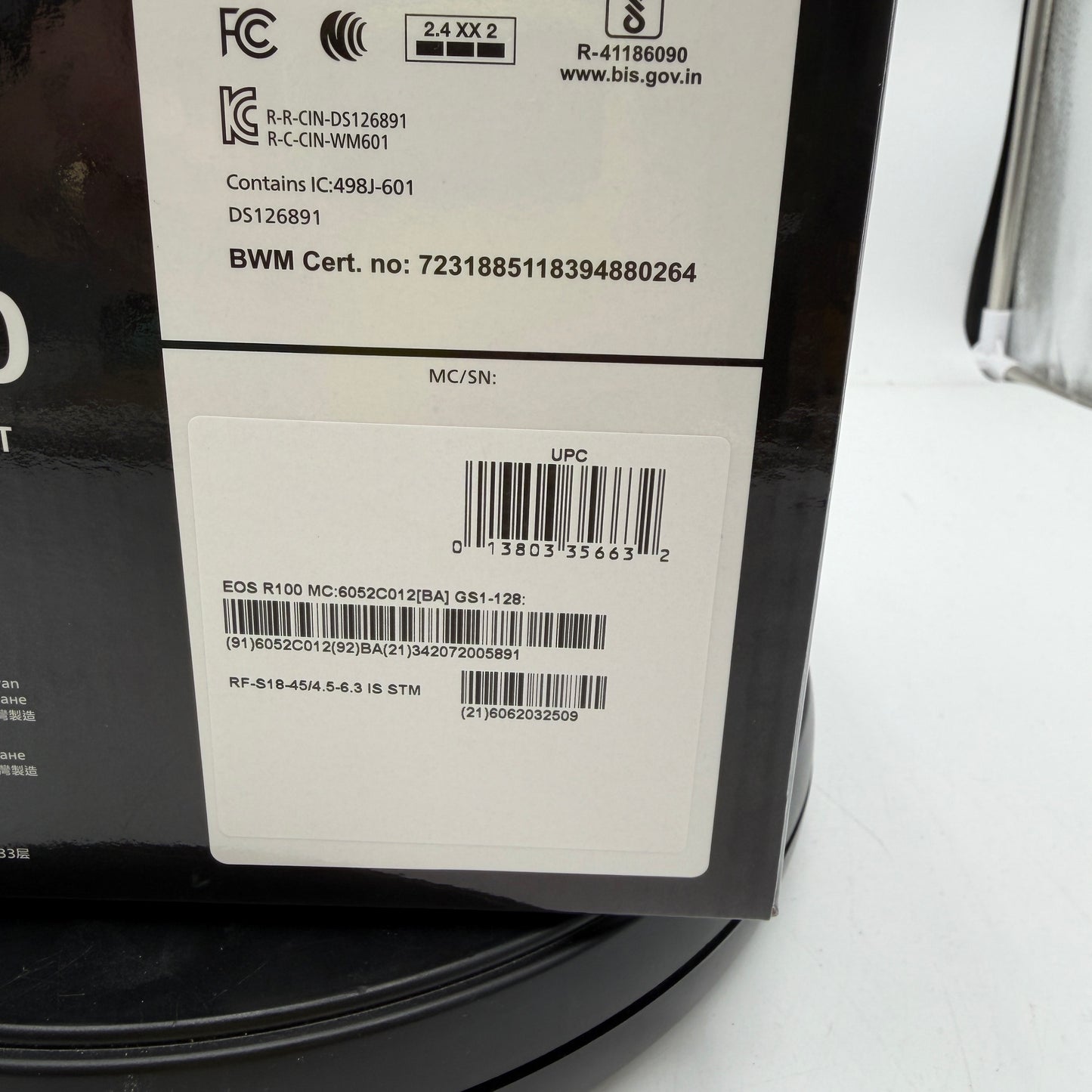 New Canon EOS R100 Digital Camera Kit - Black