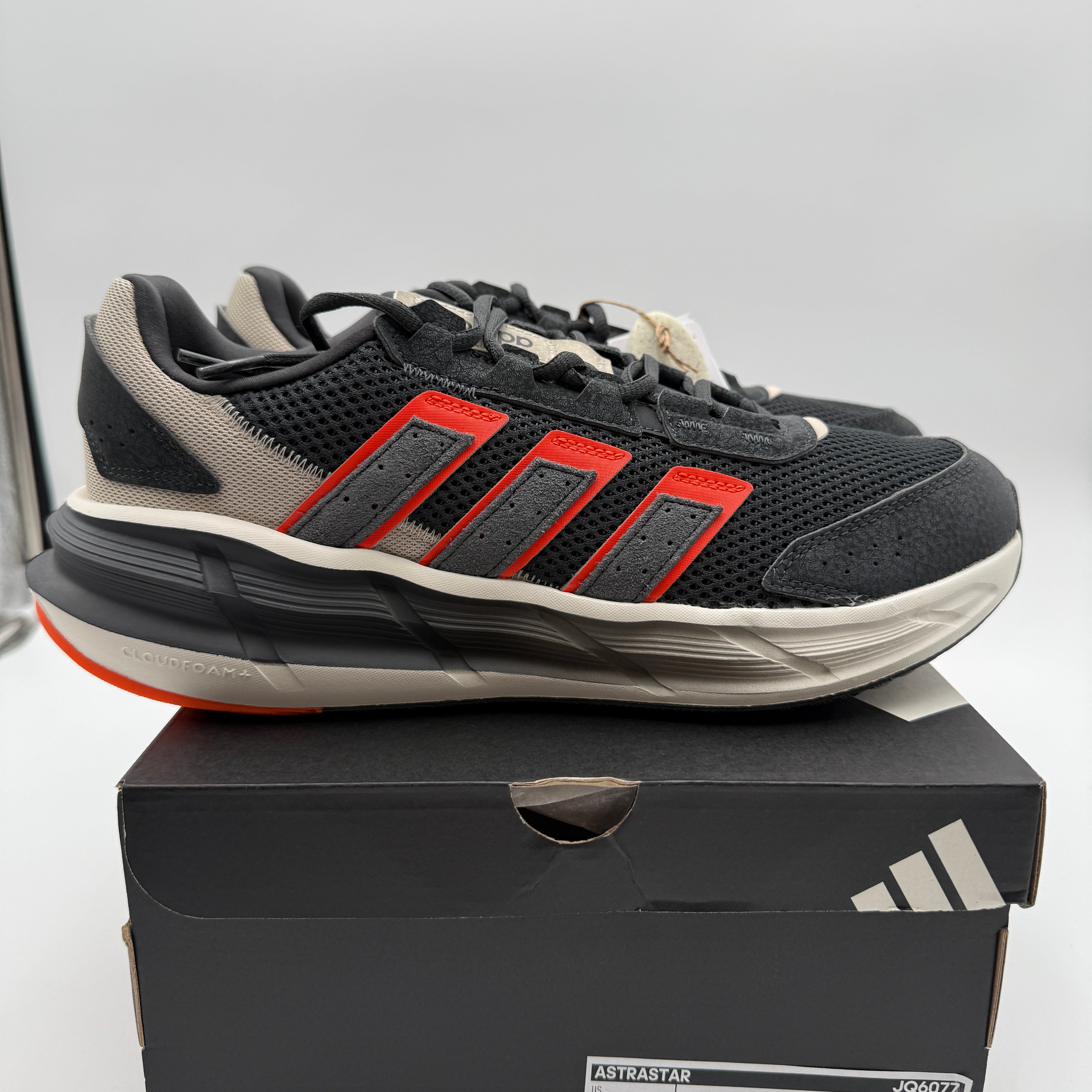 New adidas ASTRASTAR Carbon Impact Orange Sneakers Size 10.5