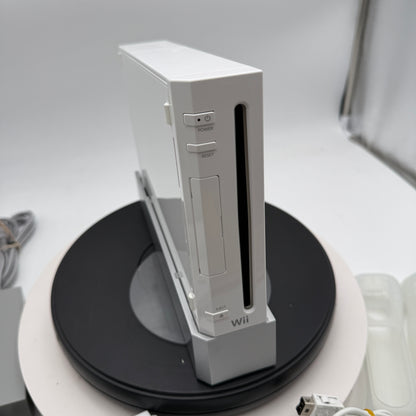 Nintendo Wii (RVL-001) 2006 Home Video Game Console - White