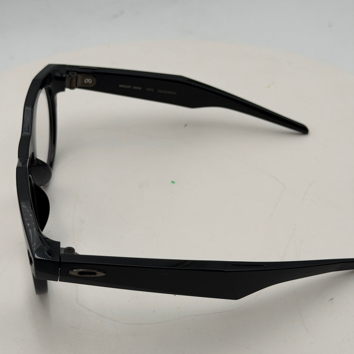 Oakley Meta HSTN Smart Glasses with Transition Lens - Black