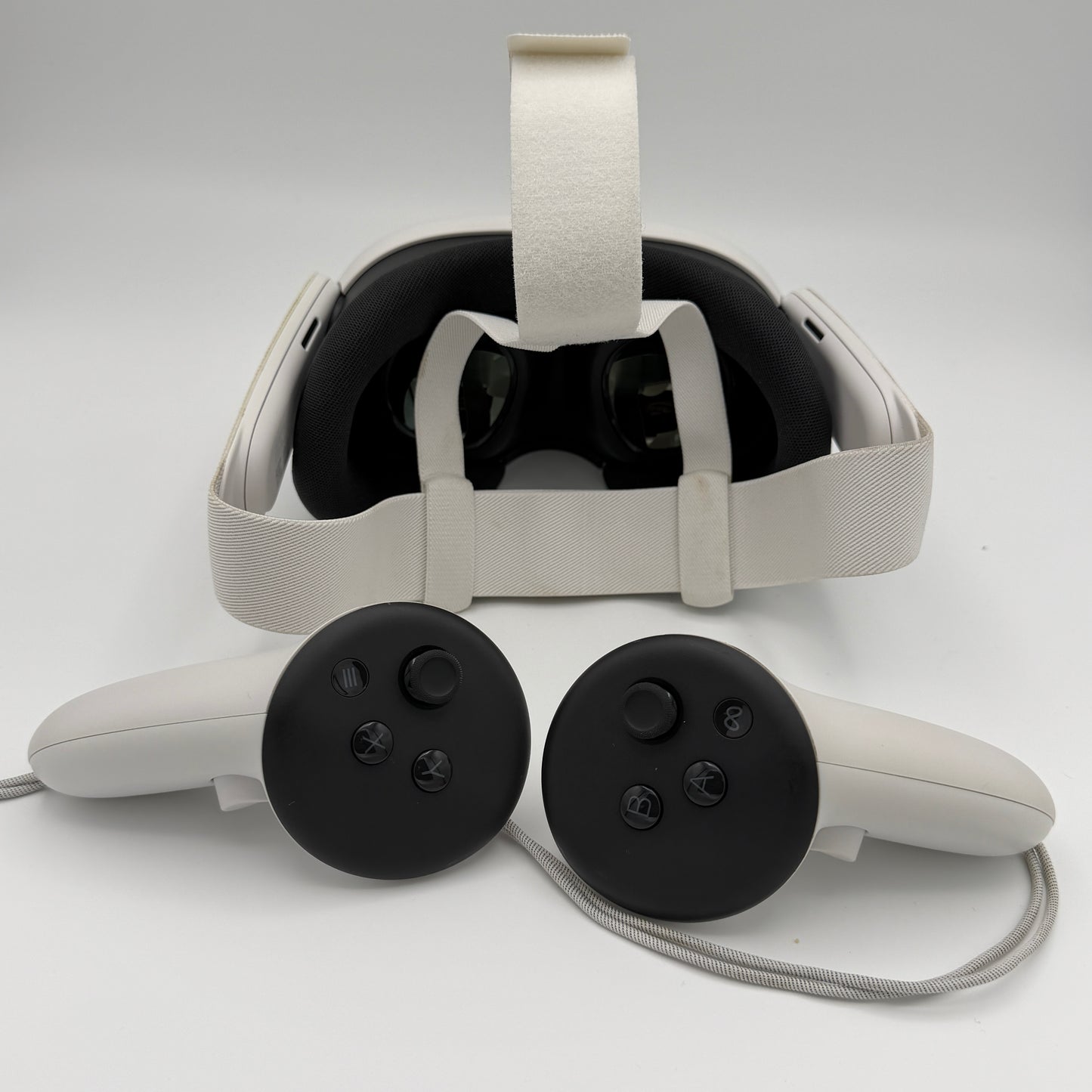 Meta Quest 3 512GB White VR Headset with Joycons READ