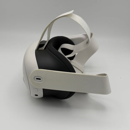 Meta Quest 3 512GB White VR Headset with Joycons READ