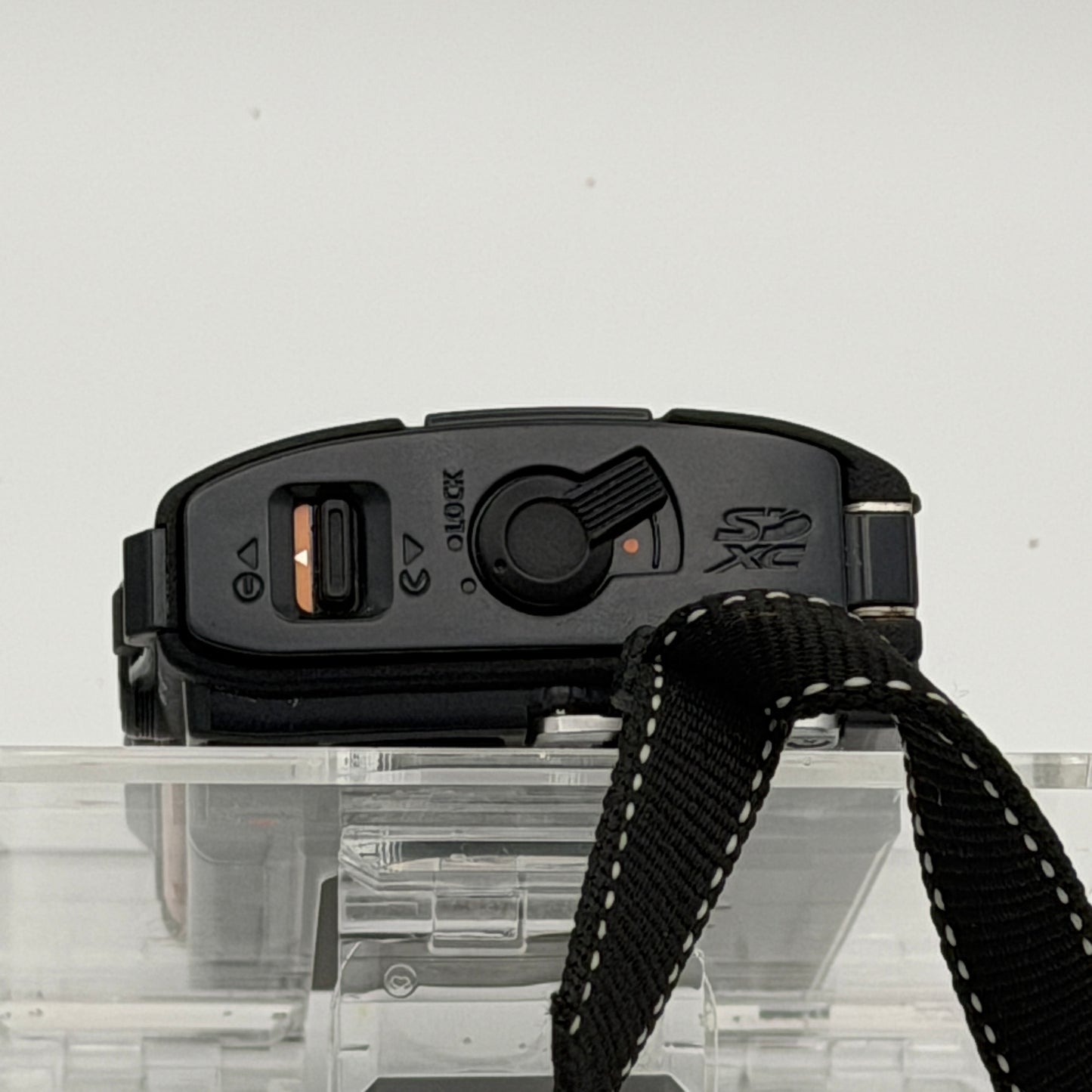 Olympus Stylus Tough TG-860 16.0MP Waterproof Digital Camera