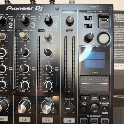 Pioneer DJM-900NXS2 4 Channel Digital Pro DJ Mixer Black Used with Box