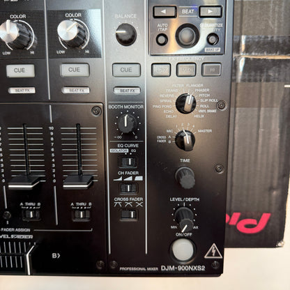 Pioneer DJM-900NXS2 4 Channel Digital Pro DJ Mixer Black Used with Box