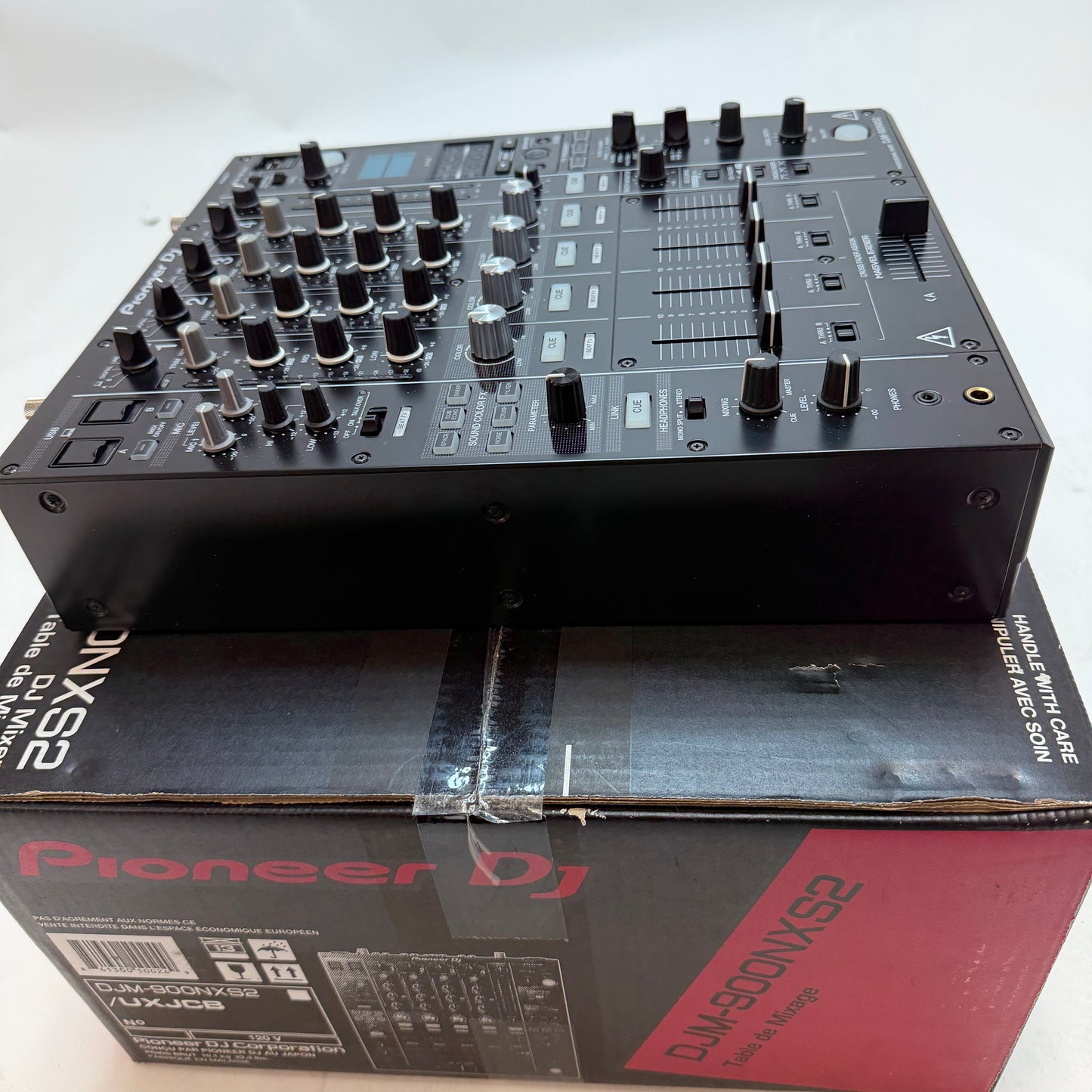 Pioneer DJM-900NXS2 4 Channel Digital Pro DJ Mixer Black Used with Box
