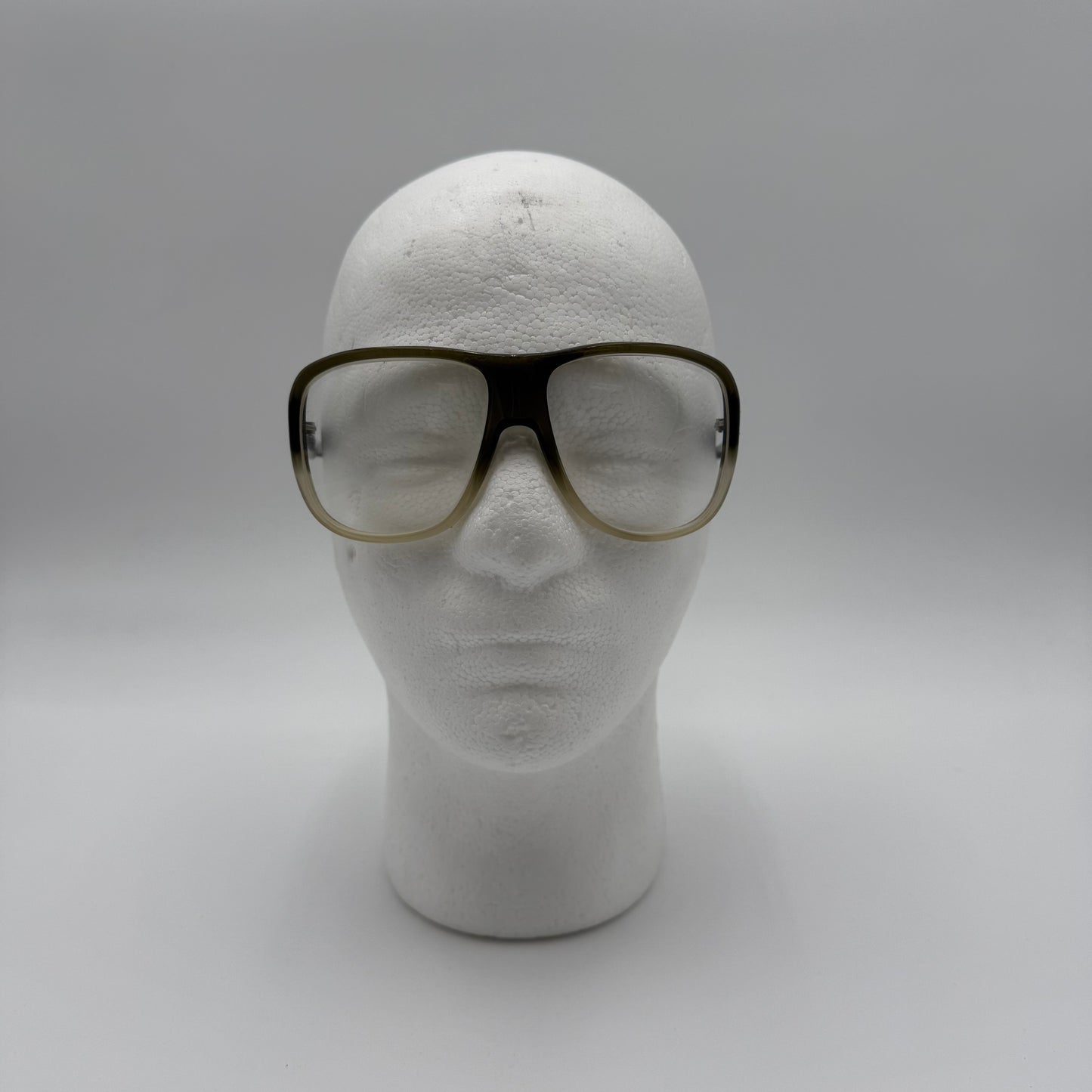Prada Black Frames SPR 01M ZYX-4M1 Used sunglasses/eyeglasses