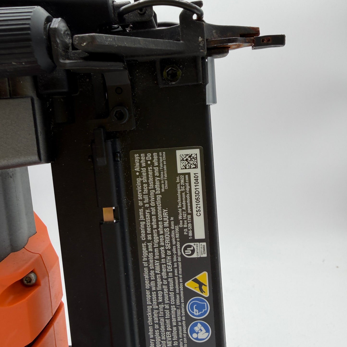 RIDGID 18V 18 Gauge Brushless Brad Nailer Orange (R09891) Tool Only