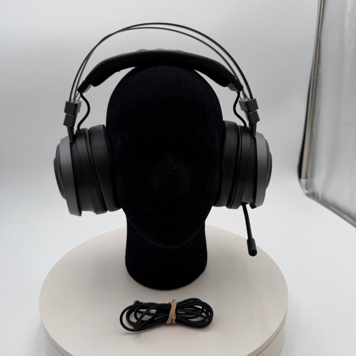 Razer Nari Wireless 7.1 Surround Sound Gaming Headset RC30-026801 w/ Dongle Black