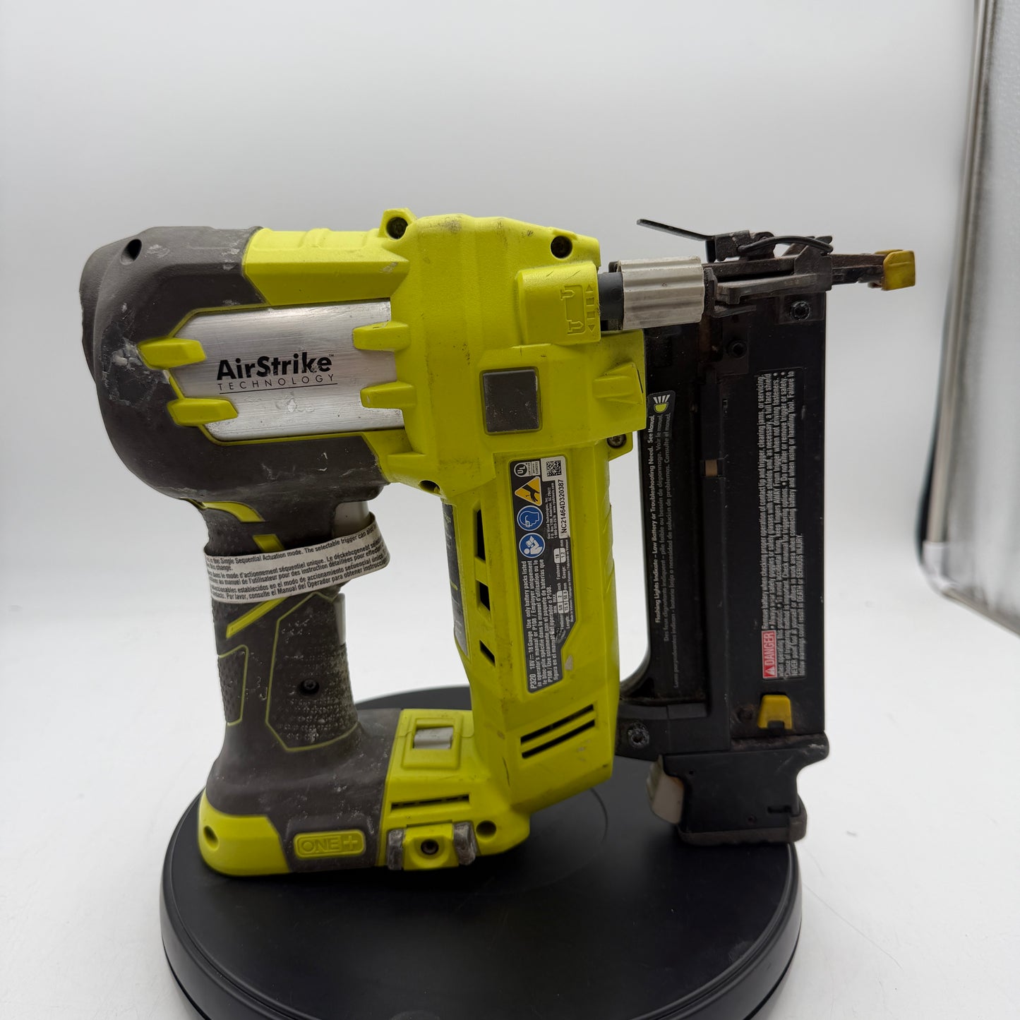 Ryobi P320 Airstrike 18V One+ 18Ga Cordless Brad Nailer Tool Only