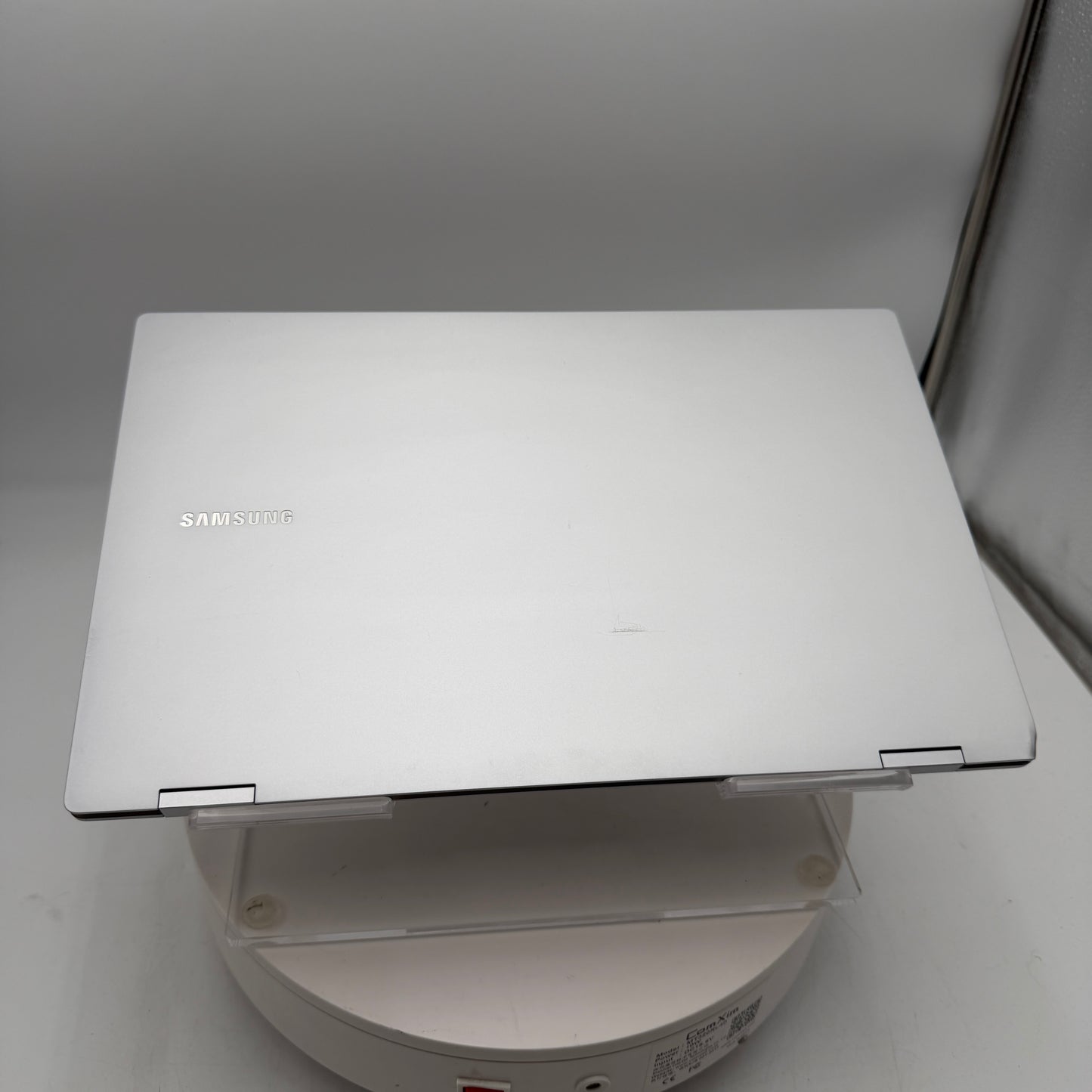 Samsung Galaxy Book2 Pro 360 15-inch Laptop Core i7 16GB 1TB Silver READ