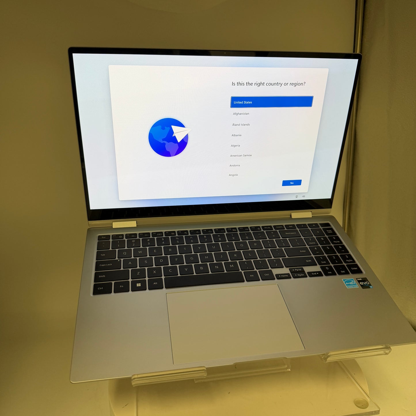Samsung Galaxy Book2 Pro 360 15-inch Laptop Core i7 16GB 1TB Silver READ