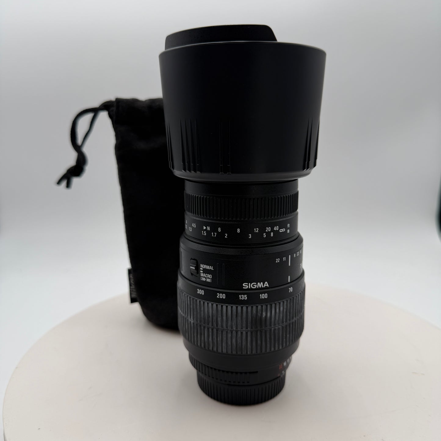 Sigma AF 70-300mm f/4-5.6 D DL Macro Lens for Nikon F - Black