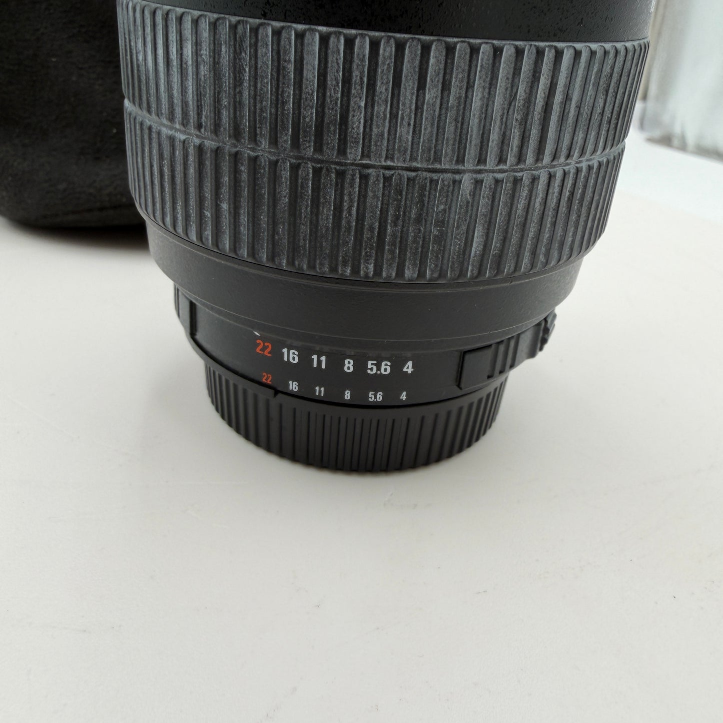 Sigma AF 70-300mm f/4-5.6 D DL Macro Lens for Nikon F - Black