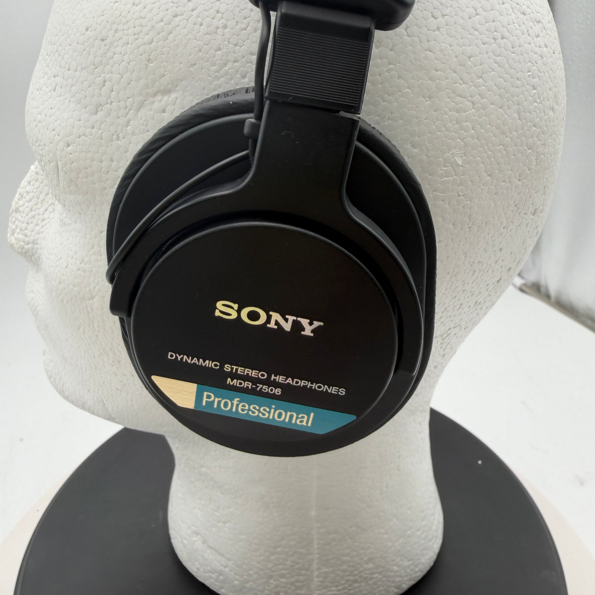 Sony MDR-7506 Wired Headphones - Black