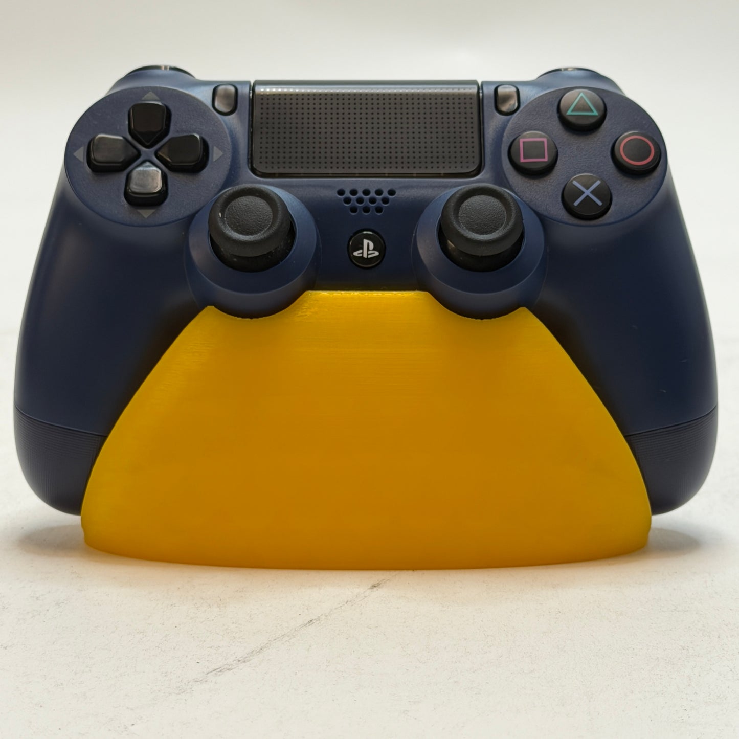 Sony PlayStation 4 CUH-1115A 500GB With Controller