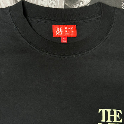 THE MET x Pac Sun Tee Black XL