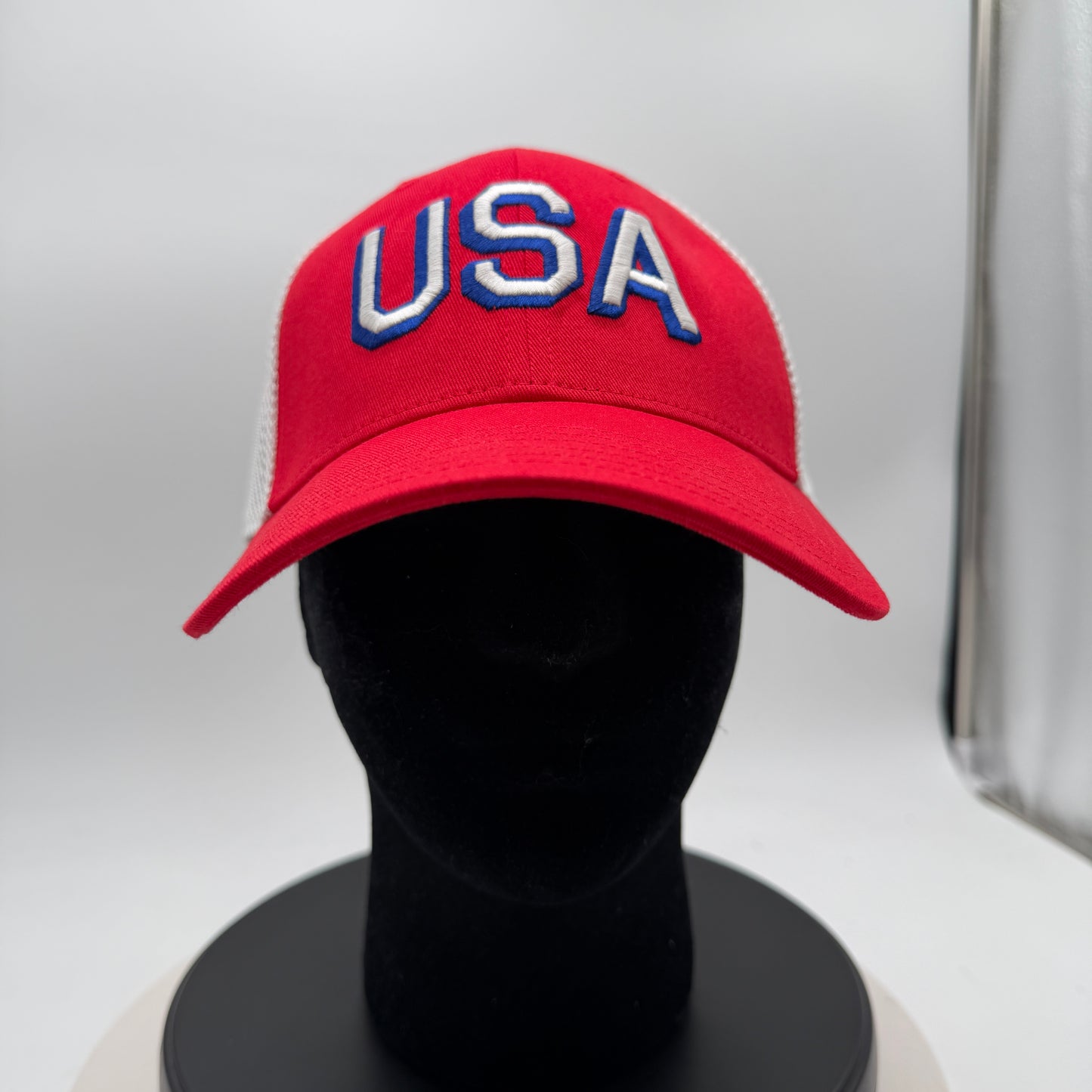 Under Armour USA Men's Trucker Hat Snapback - White, OSFM Adjustable