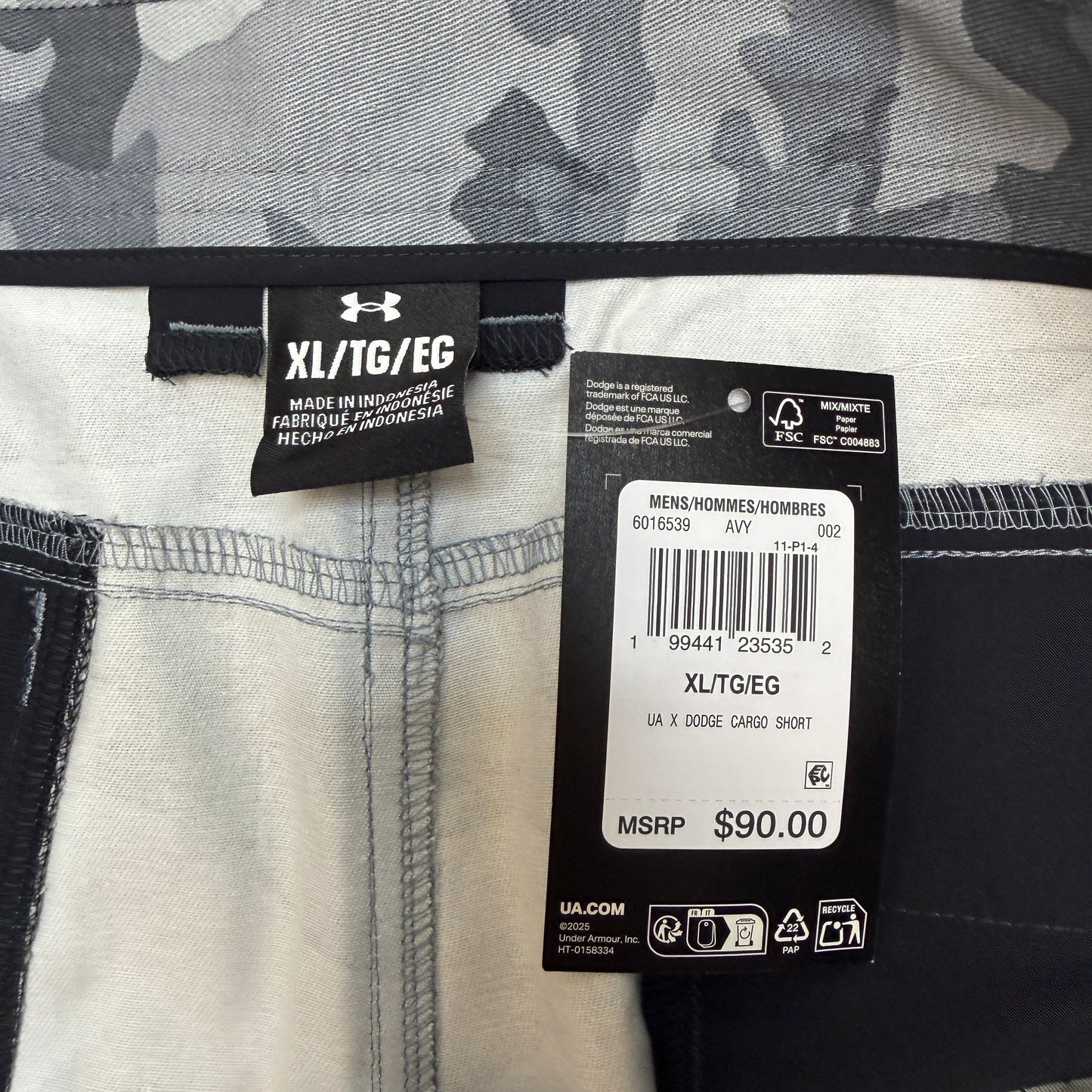 Under Armour Dodge SRT Hellcat Cargo Shorts Men's XL Gray Camo