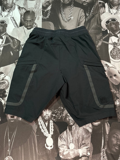Under Armour Fitted Workout Shorts SZ Small