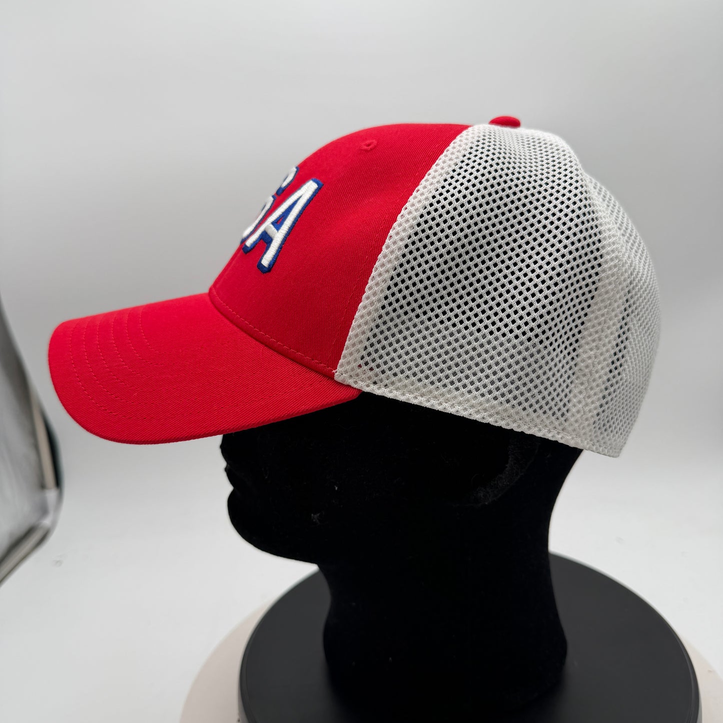 Under Armour USA Men's Trucker Hat Snapback - White, OSFM Adjustable