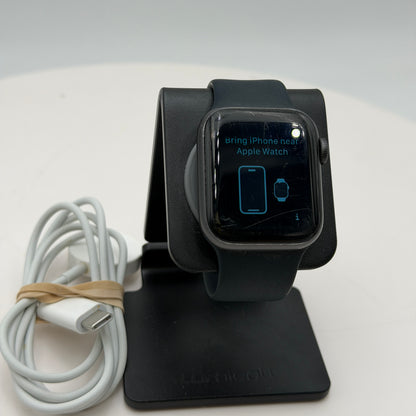 Unlocked Apple Watch SE GPS + Cellular 40mm Aluminum Smart Watch Black