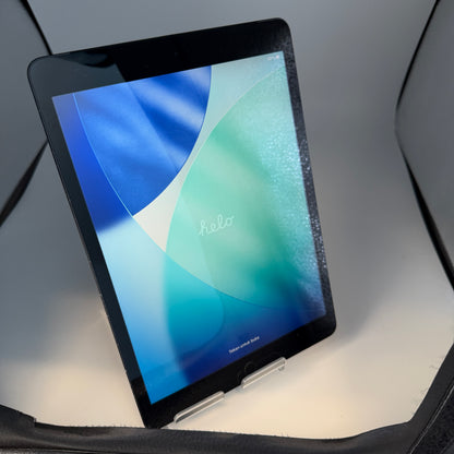 Unlocked Apple iPad 9th Gen A2603 64GB Space Gray WiFi Cellular READ