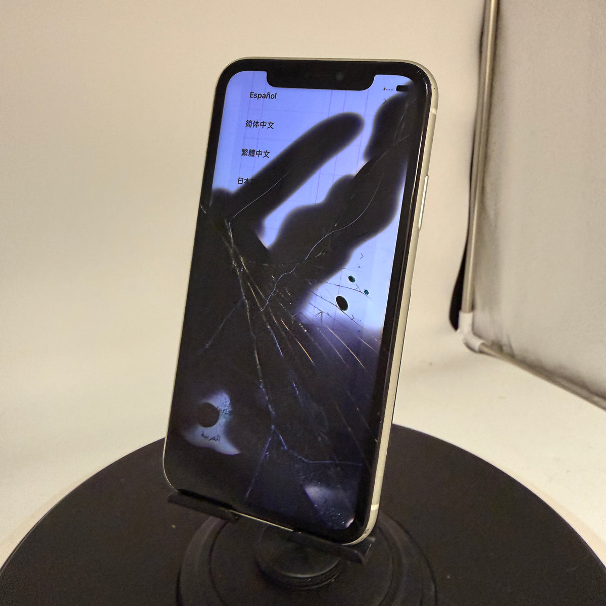 Unlocked Apple iPhone 11 64GB White READ