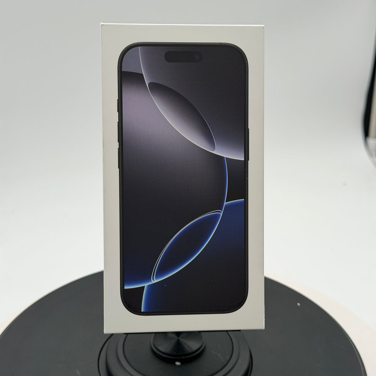 Unlocked Apple iPhone 16 Pro 1TB  Black Titanium 100% Battery Health MINTY