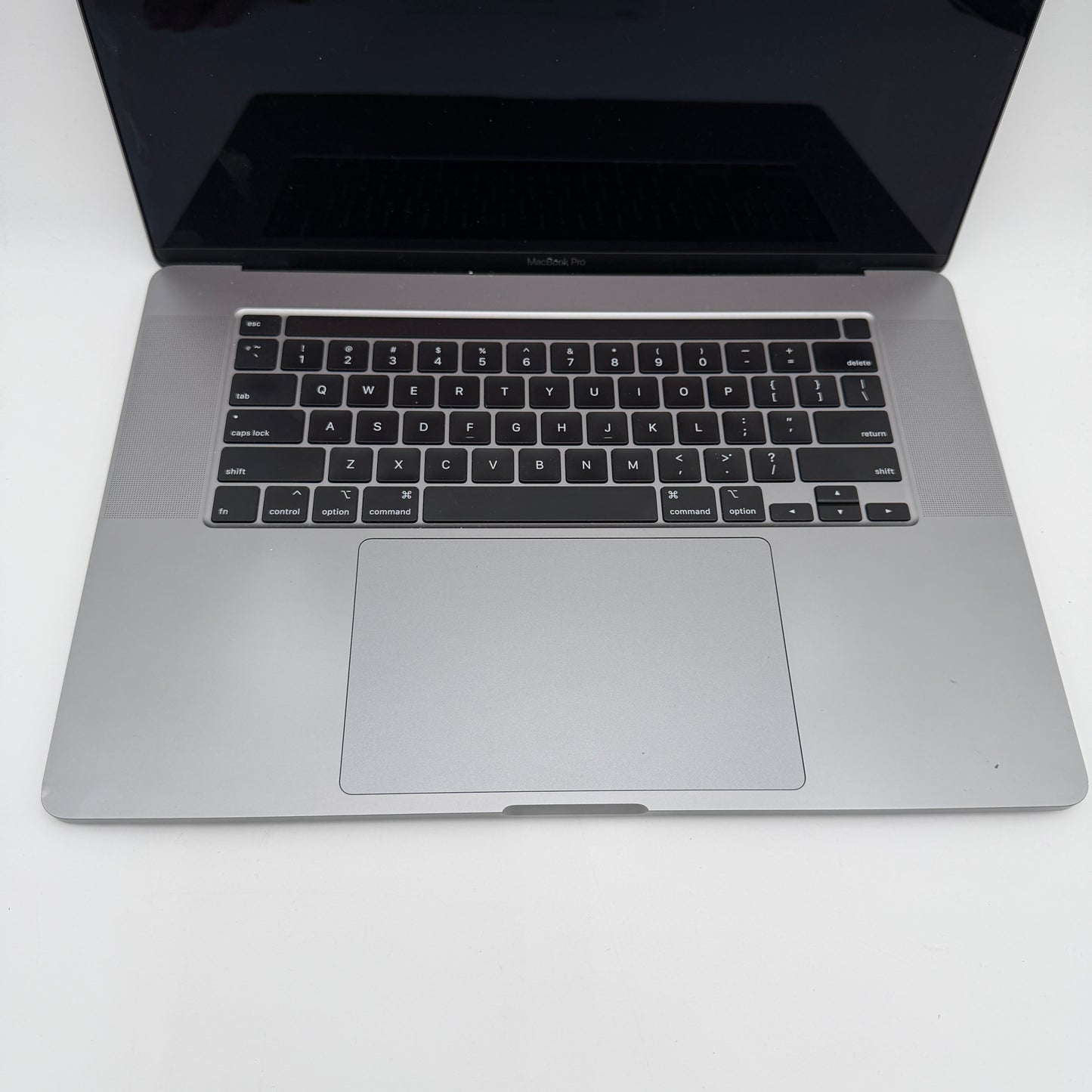 Used Apple MacBook Pro 16-inch 2019 Silver - Core i9, 32GB RAM, 512GB