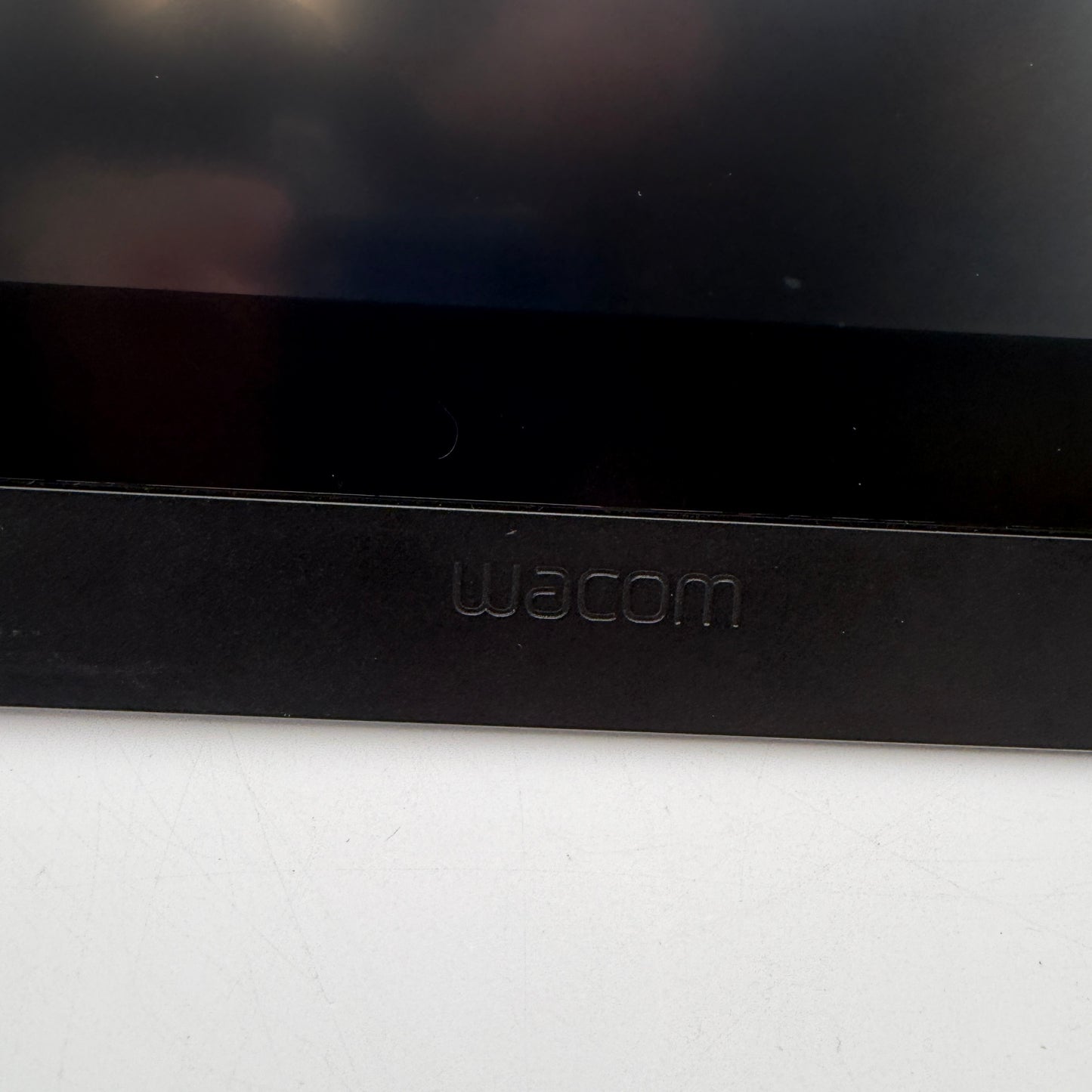 Wacom Cintiq 16 DTK-1660 Graphic Tablet READ
