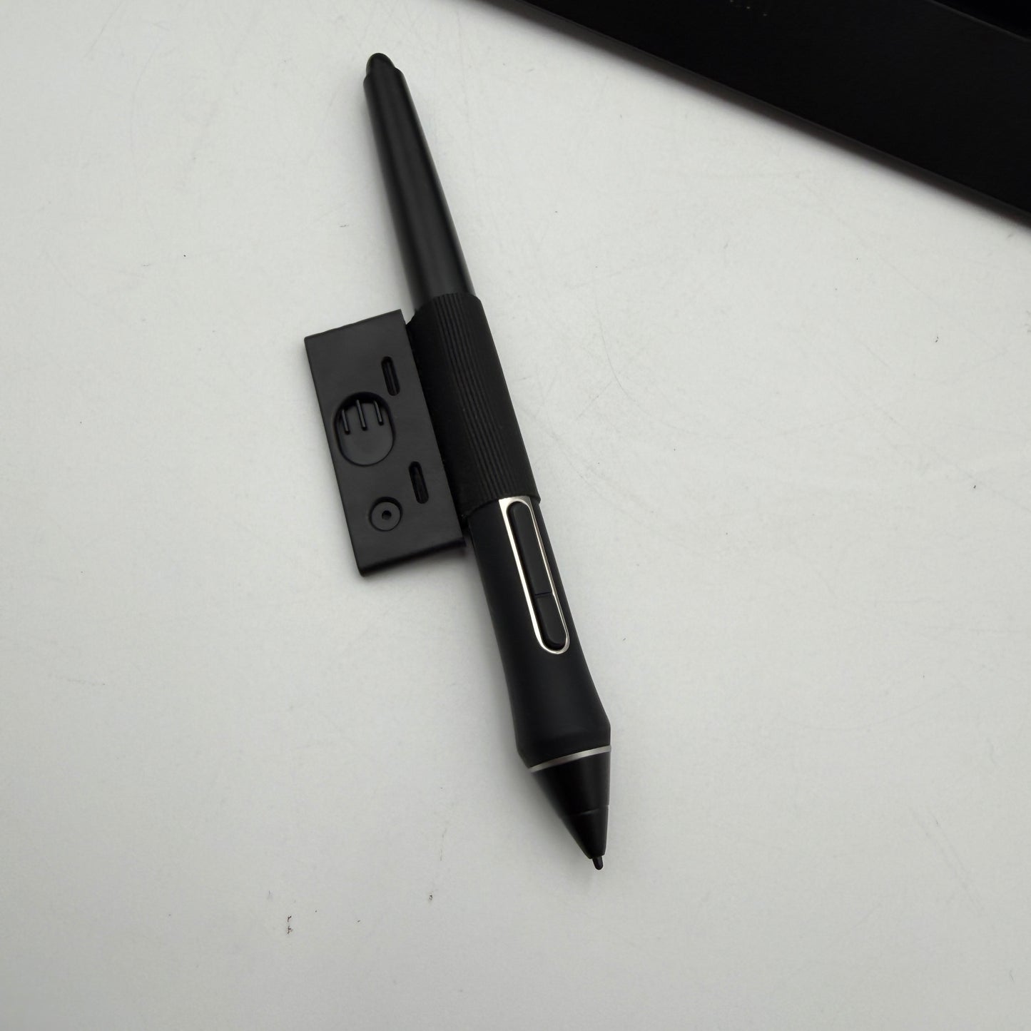 Wacom Cintiq 16 DTK-1660 Graphic Tablet READ