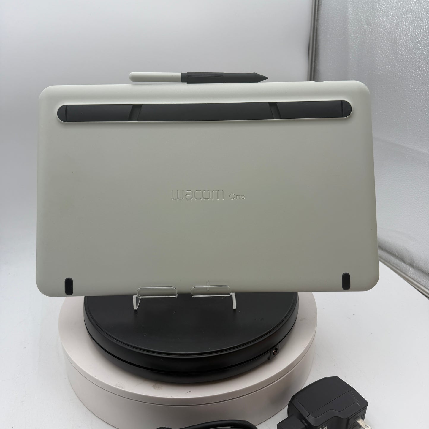 Wacom One 13 Creative Pen Display DTC133 Drawing Tablet - Stylus & 3-in-1 Cable Green