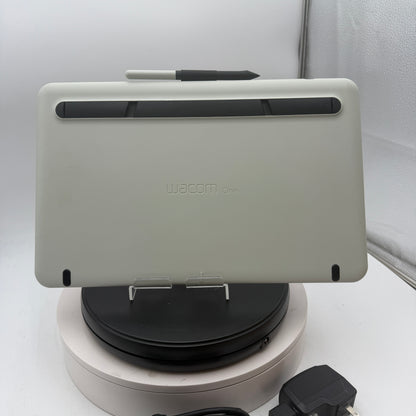 Wacom One 13 Creative Pen Display DTC133 Drawing Tablet - Stylus & 3-in-1 Cable Green