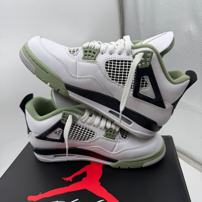 Women's Jordan Air Jordan 4 Retro "Seafoam" Sneakers Size 7.5 AQ9129-103