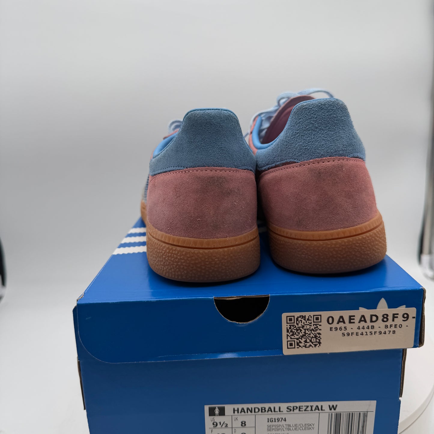 adidas Women's Handball Spezial Semi Pink Spark Blue IG1974 Size 9.5 Used With Box