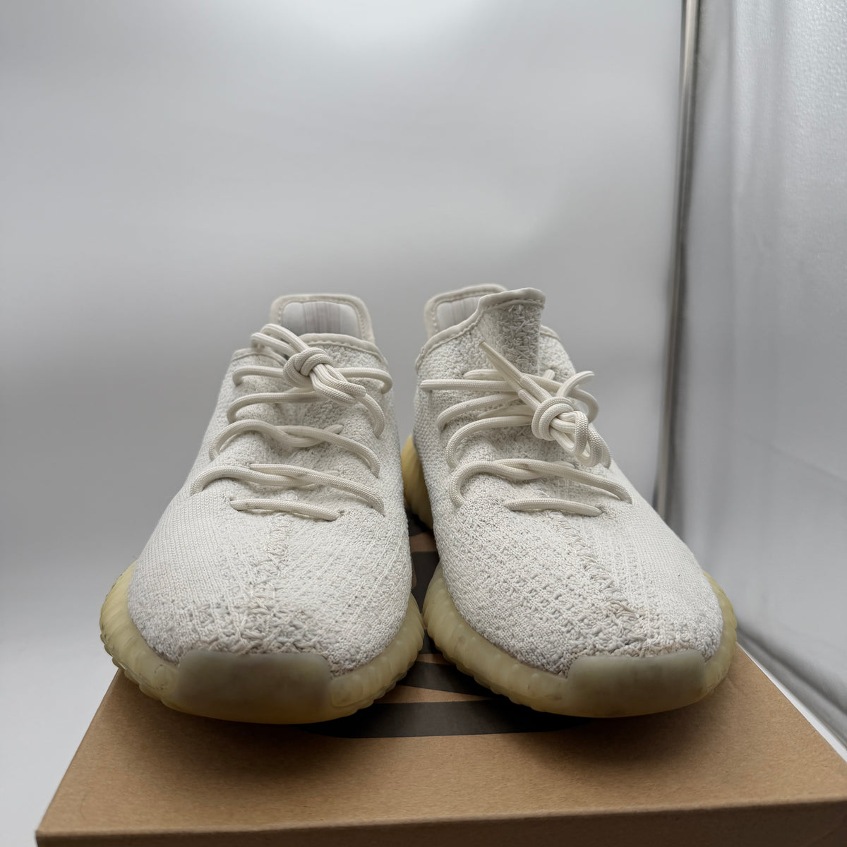 adidas Yeezy Boost 350 V2 Cream Triple White Sneakers Size 10.5